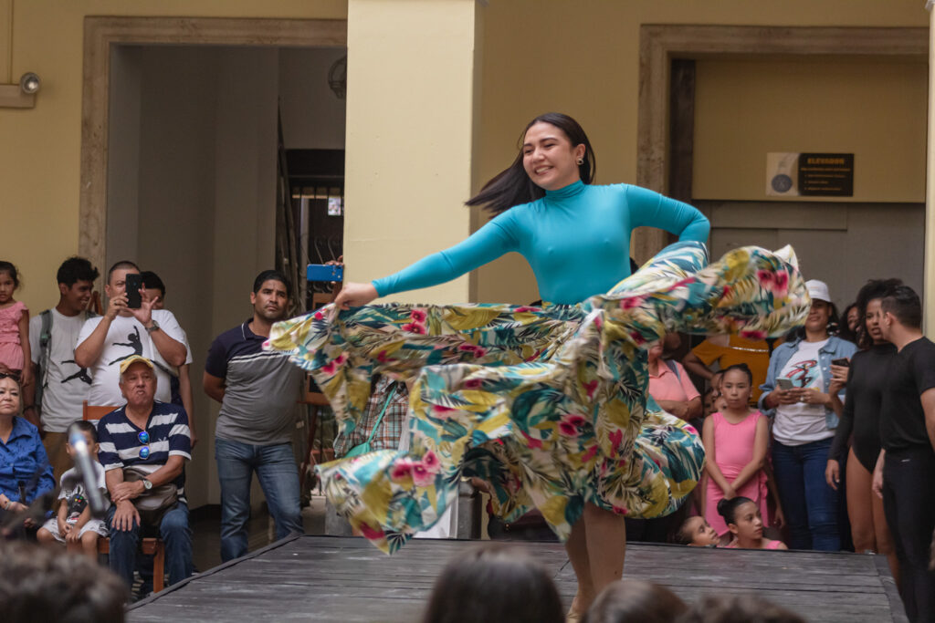 DIA CONMEMORATIVO DANZA