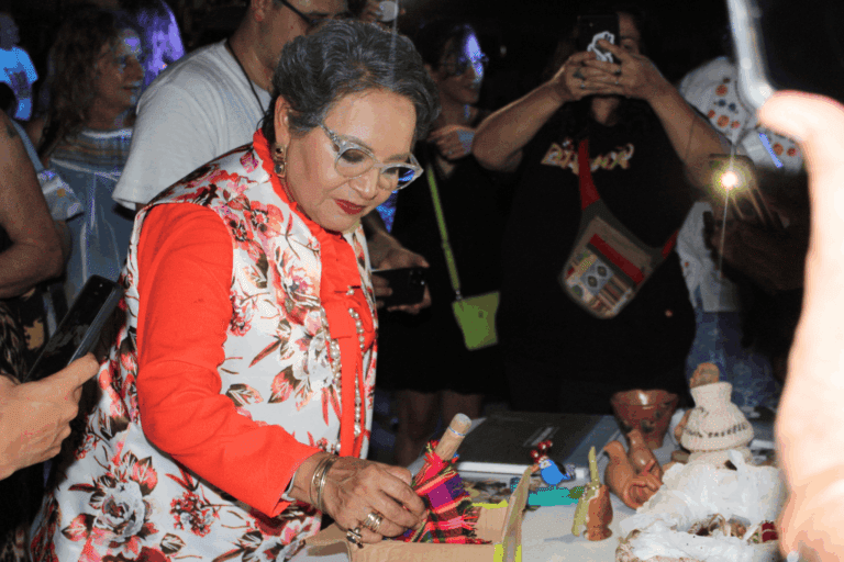 Arte, color y talento por las calles de Tela