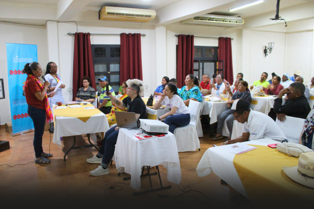 Durante este encuentro, las y los participantes, leyeron el borrador del Plan Nacional de Salvaguarda de los Idiomas de las Poblaciones Indígenas y Afrohondureñas