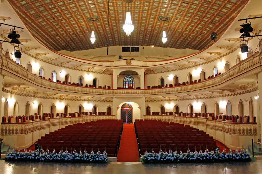 El Teatro Nacional Manuel Bonilla, representa el escenario de las artes en Honduras.