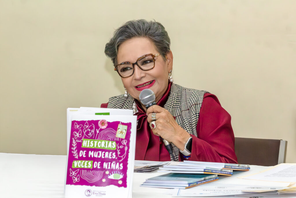 Ministra de la SECAPPH, Annarella Vélez, participó en la presentación del Fanzine 