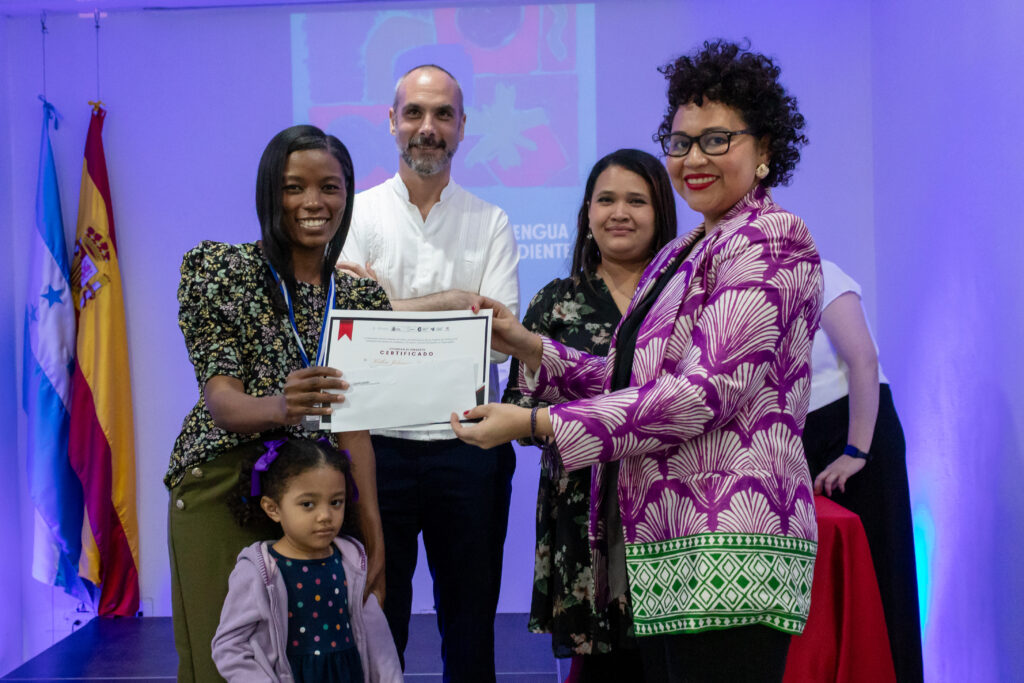 La SECAPPH realiza el Concurso Nacional de Creación Literaria en la Lengua de las Poblaciones Indígenas y Afrohondureñas, en honor a Salvador Suazo Bernárdez.